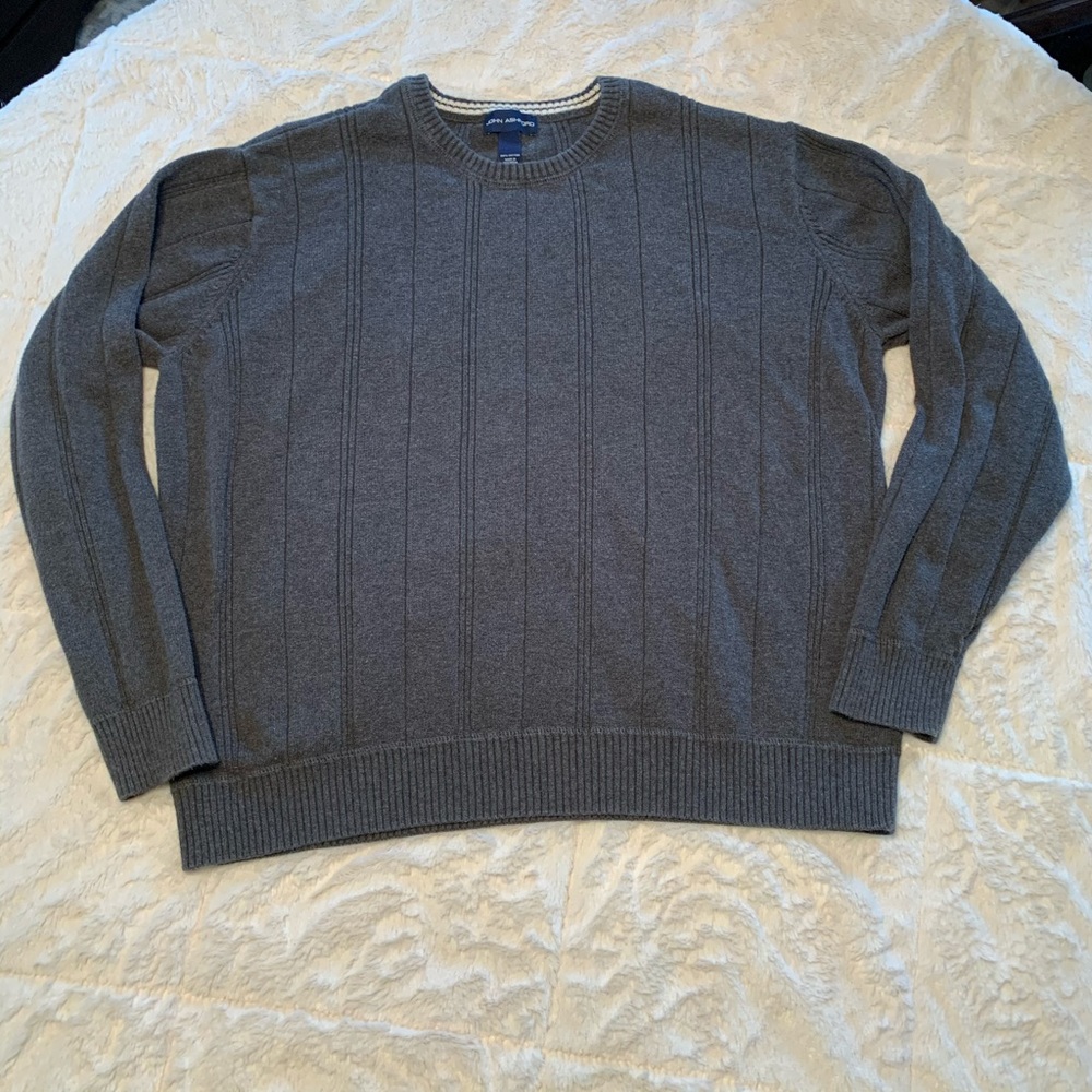Men’s Gray Sweater Large